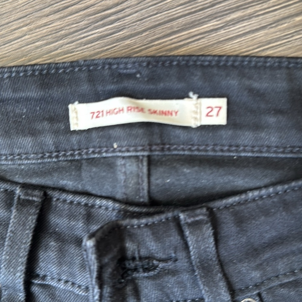 Levi’s 721 high rise skinny Black Jeans system 27 - Picture 8 of 9